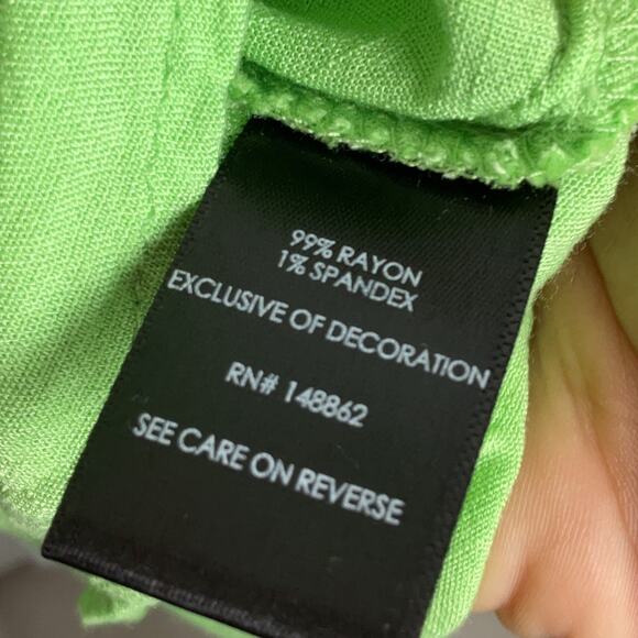 Torrid Green Henley Tank Top Womens 2XL Hook Closure - Picture 6 of 8